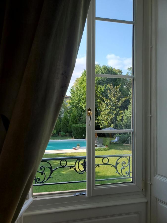 Logis Des Tourelles Bed & Breakfast คอญญัก ภายนอก รูปภาพ